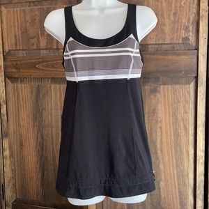 Lululemon black white gray tank top size 6-8